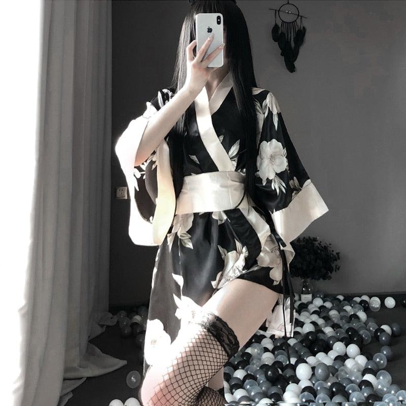 Kimono corto con flores de estilo japonés bata de noche - PARAIRAVENUS.COM